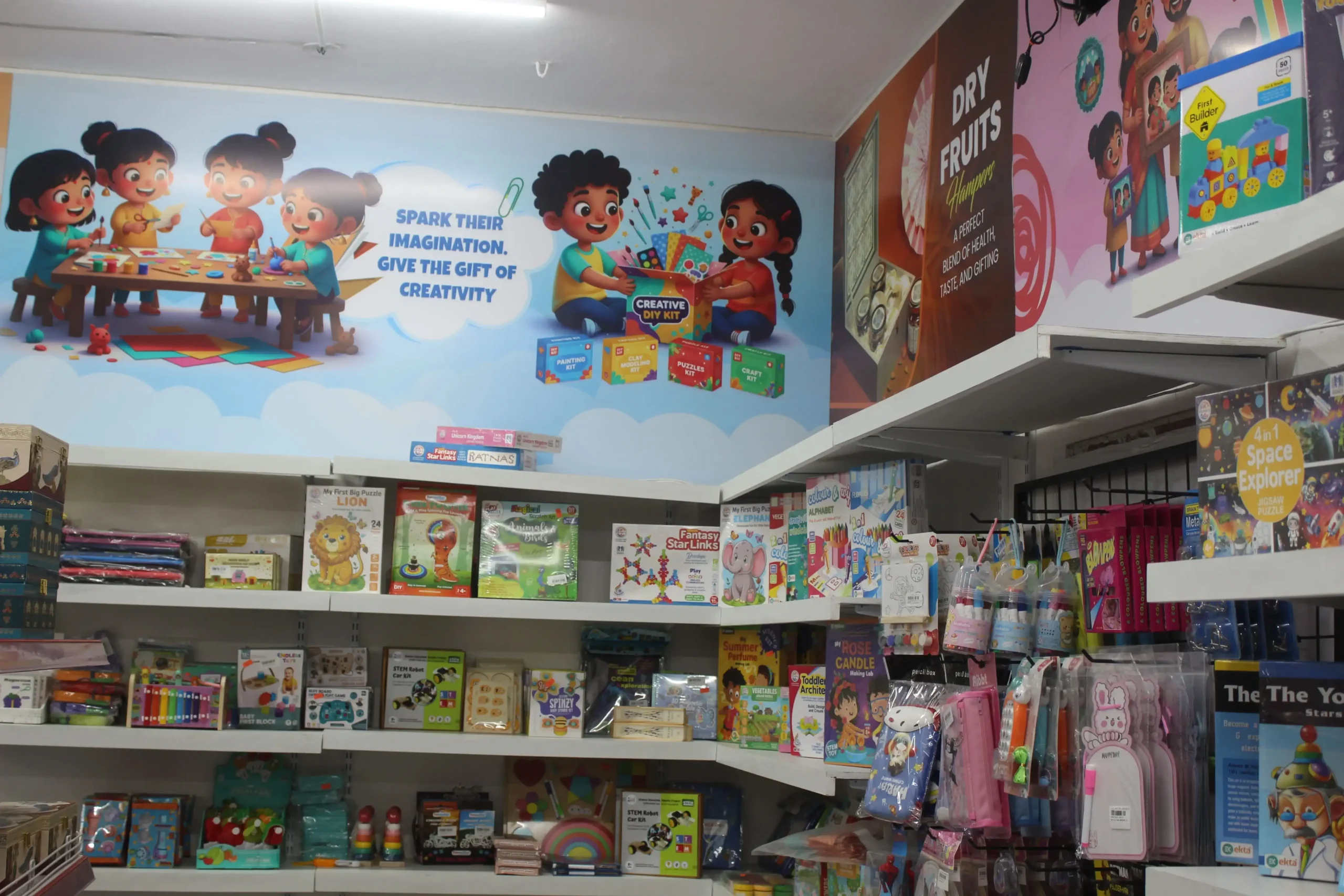 Ommo-Happy-Store-Toys-Collection