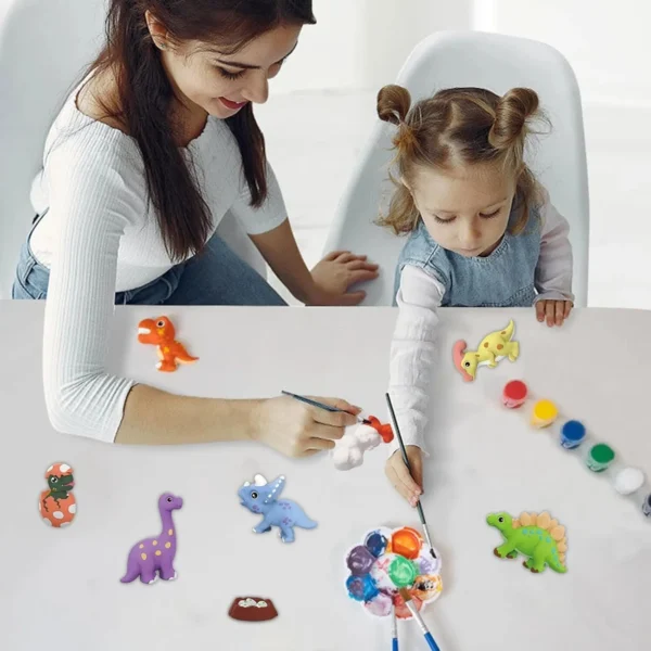 DIY Dinosaur Mould & Paint Kit for Kids 5+ – 7 Plaster Figurine Moulds with Paints & Tools